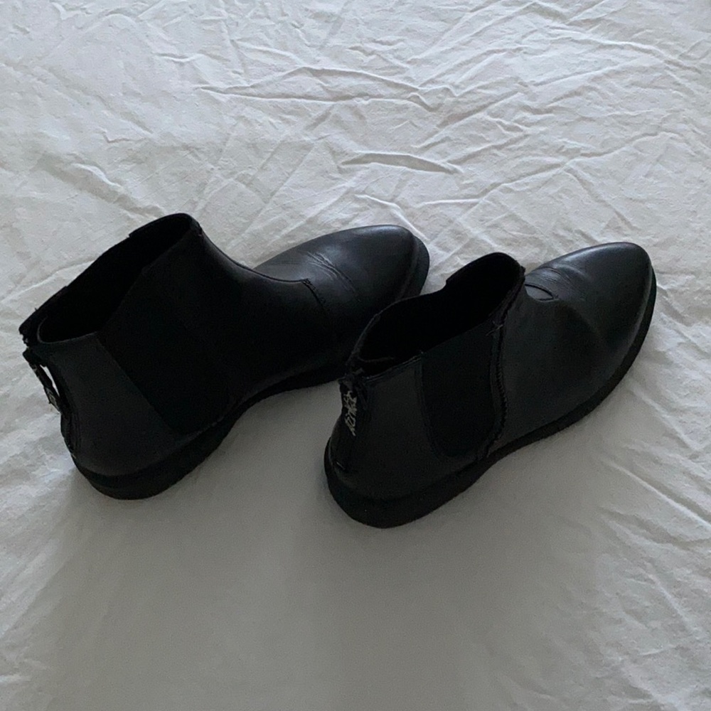Dr Marten| Chelsea Boots